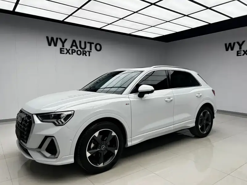 Audi Q3, 2022