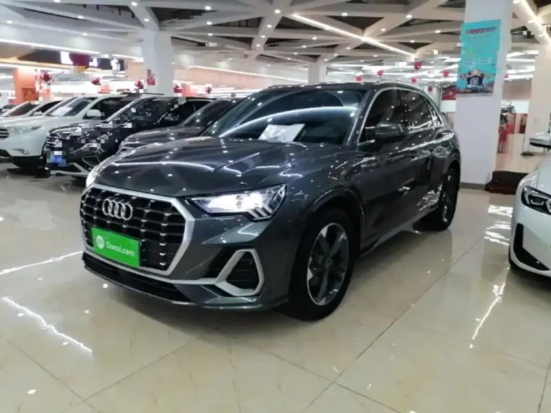 Audi Q3, 2022