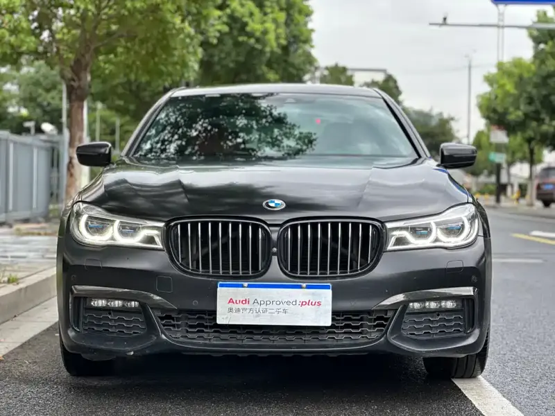BMW 7 Series, 2019