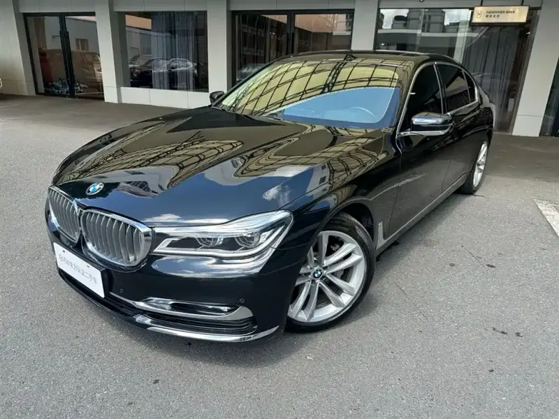 BMW 7 Series, 2019