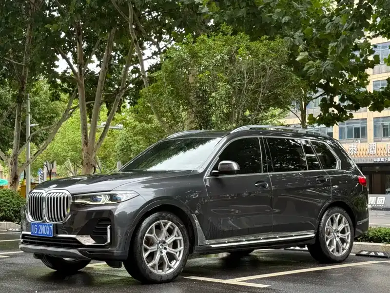 BMW X7, 2021