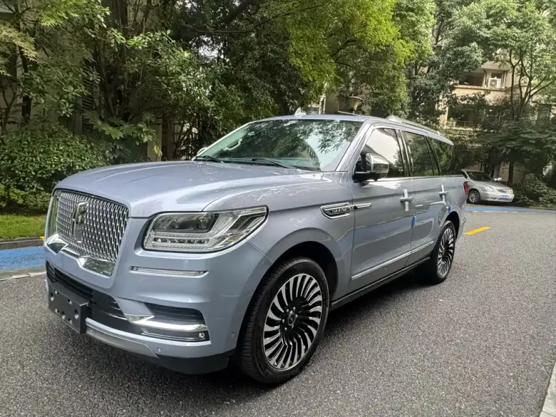 Lincoln Navigator, 2022