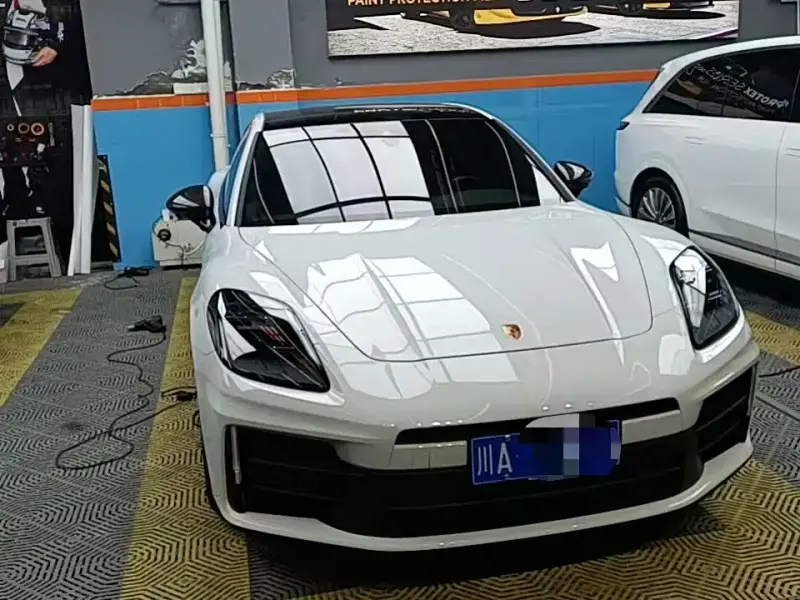 Porsche Panamera, 2024