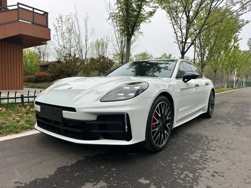 Porsche Panamera, 2024