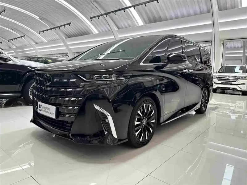 Toyota Alphard, 2024