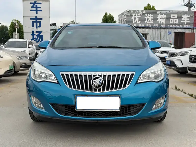 Buick Excelle, 2013