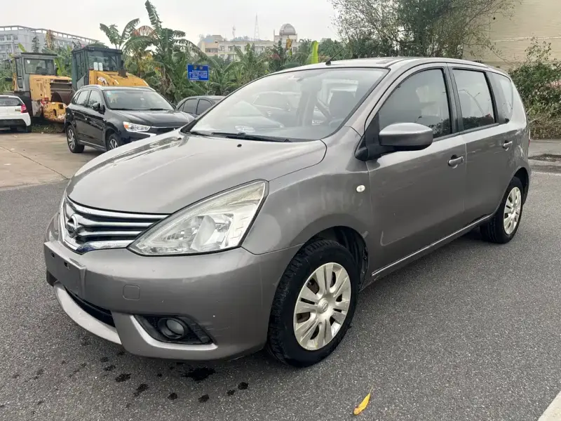Nissan Livina, 2014