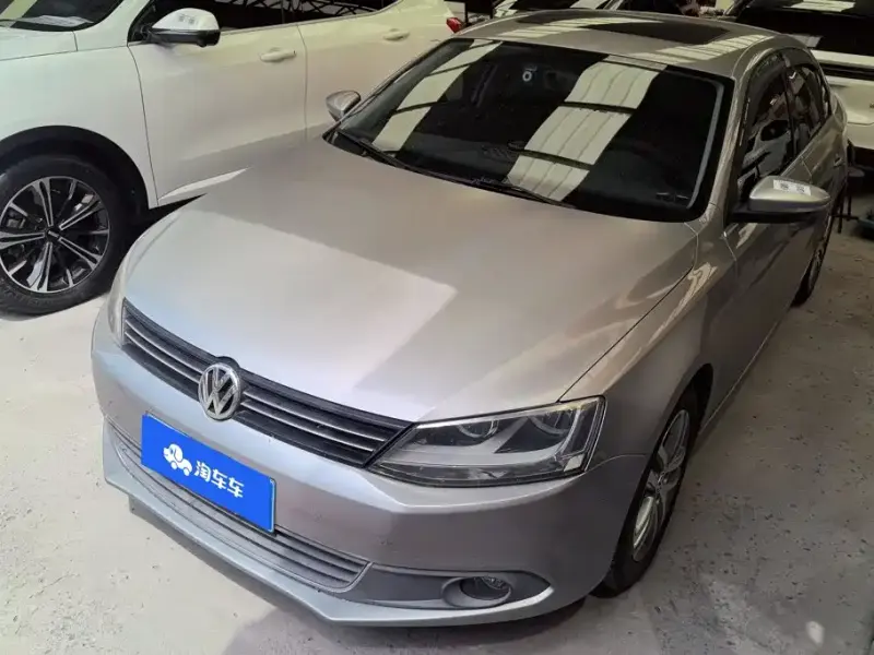 Volkswagen Sagitar, 2012