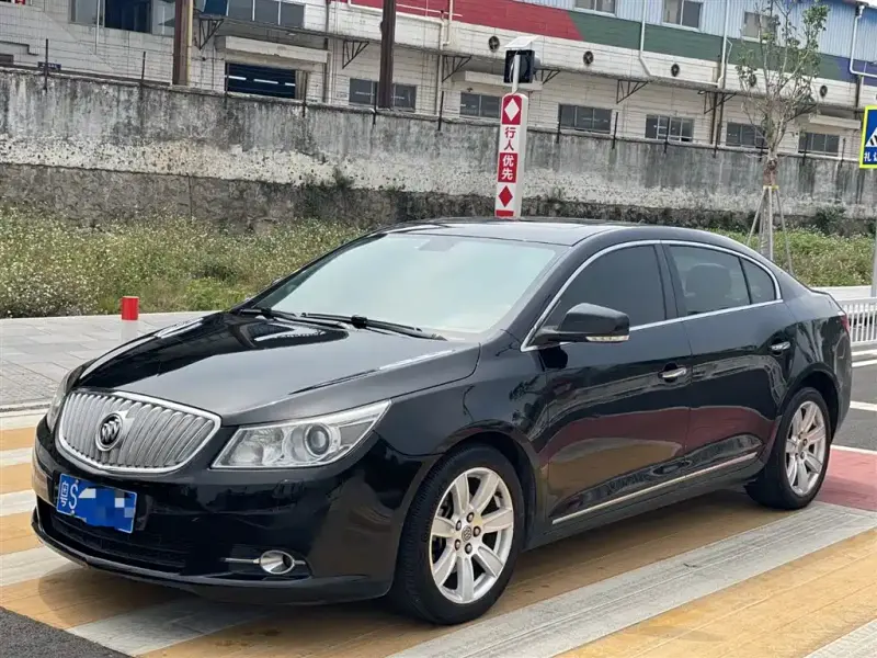 Buick LaCrosse, 2013