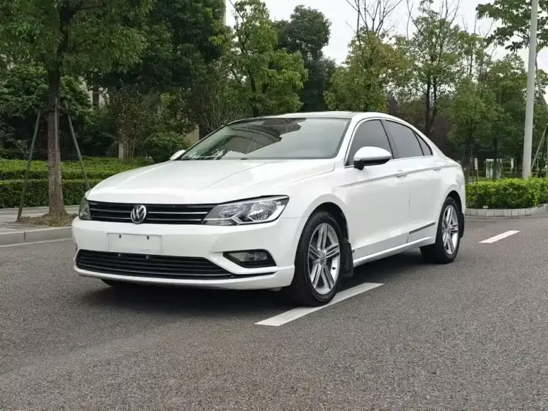 Volkswagen Lamando, 2015