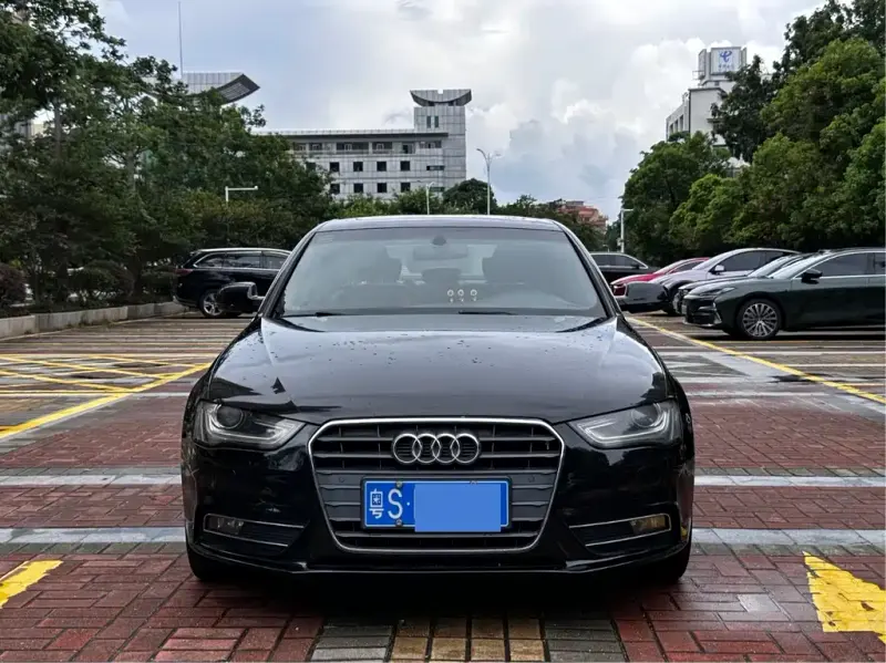 Audi A4L, 2013