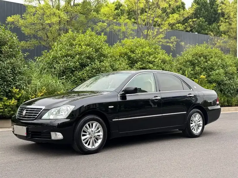 Toyota Crown, 2006