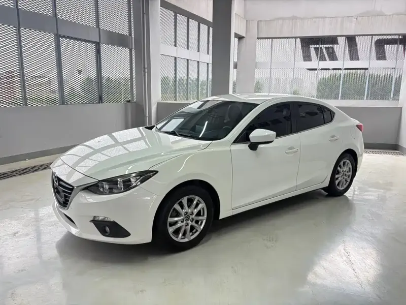 Mazda 3 Axela, 2016