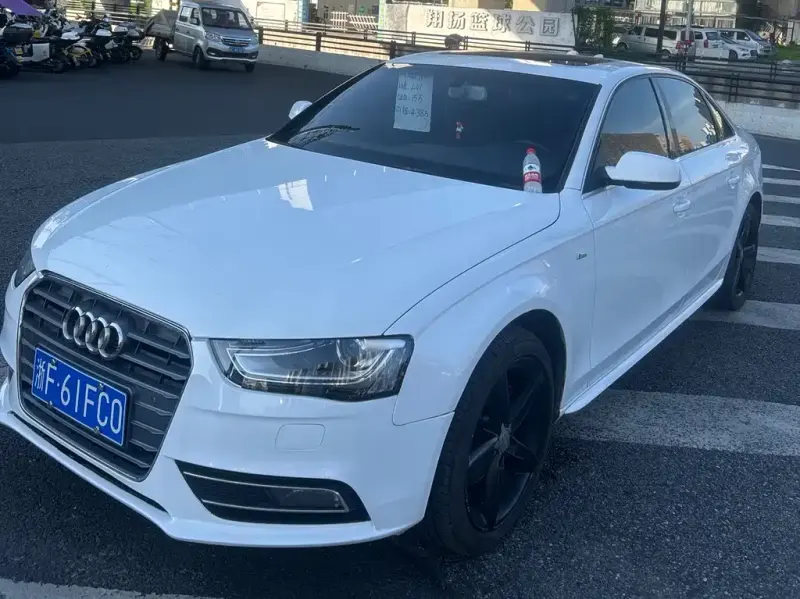 Audi A4L, 2013