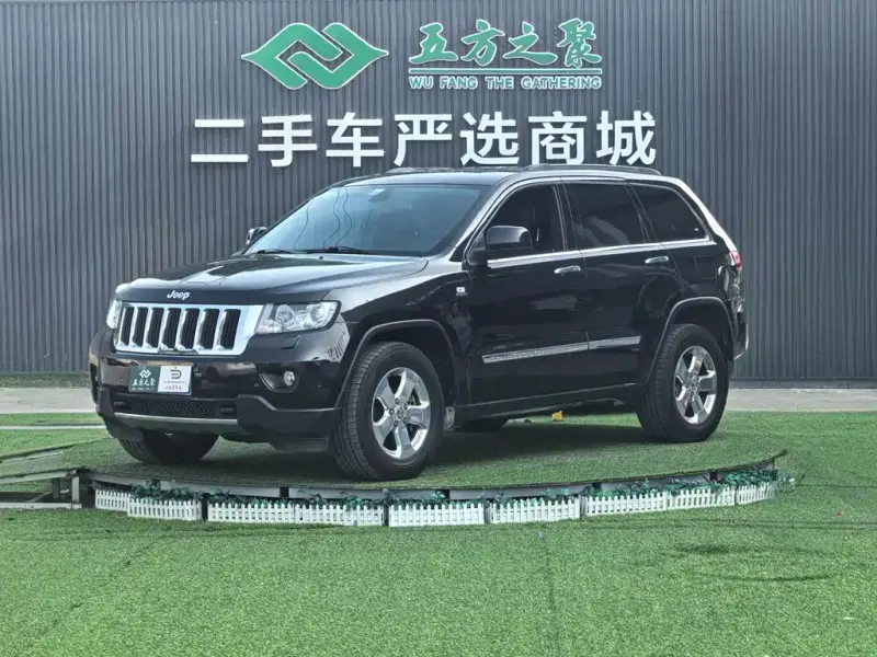 Jeep Grand Cherokee (Import), 2013
