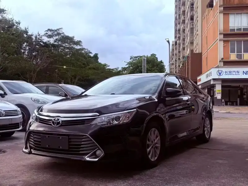 Toyota Camry, 2015