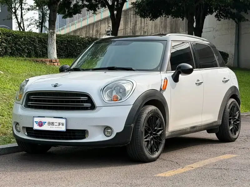 MINI Countryman, 2015
