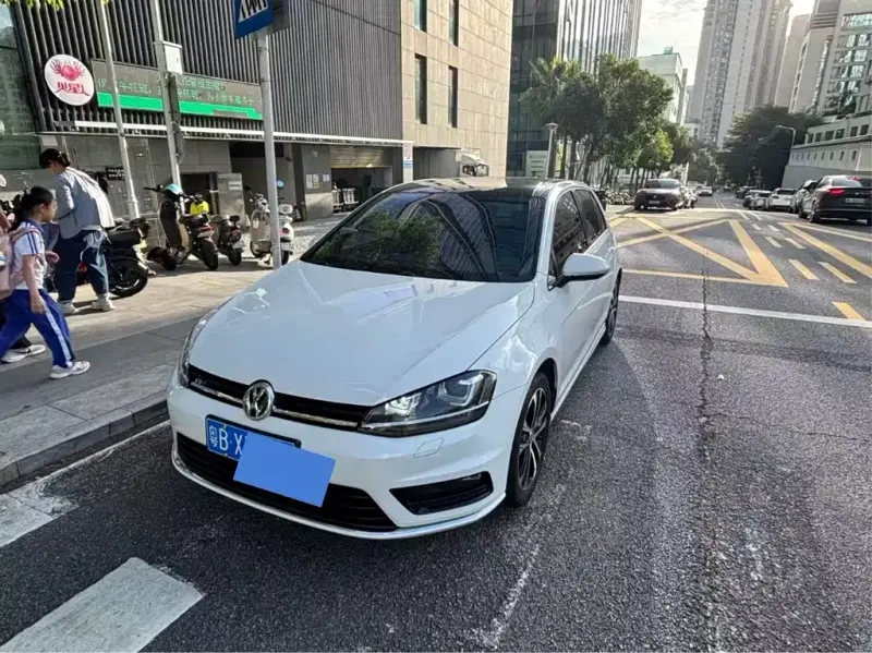 Volkswagen Golf, 2016