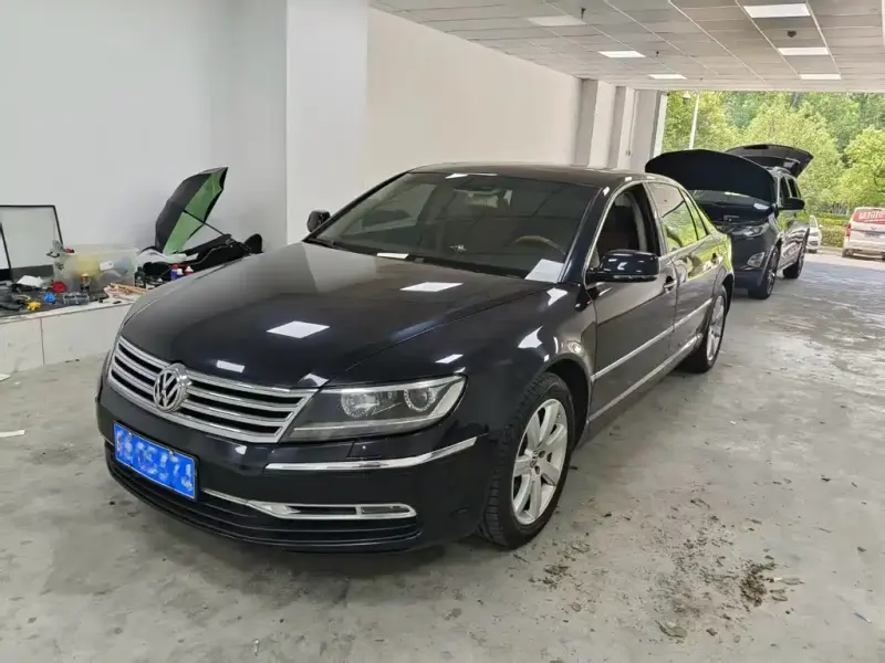 Volkswagen Phaeton, 2012