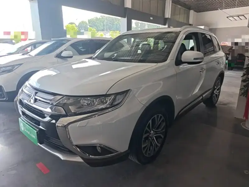 Mitsubishi Outlander, 2017