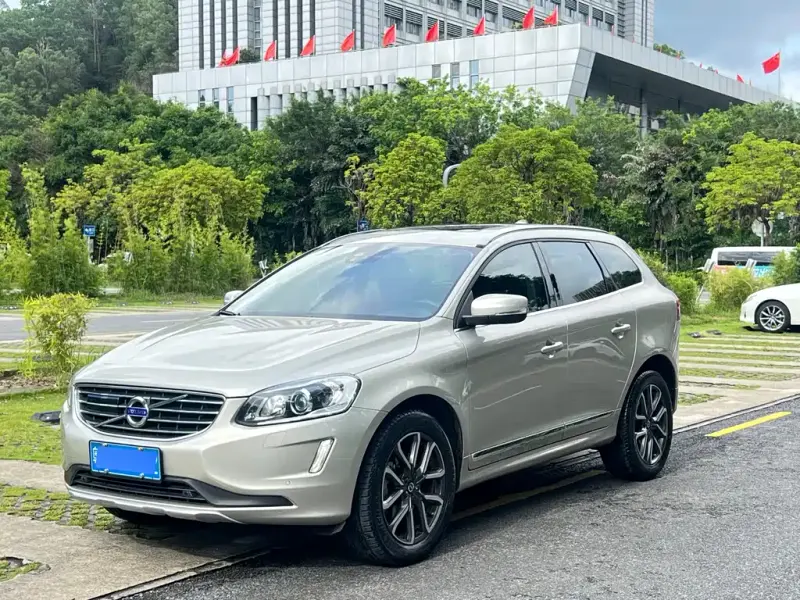 Volvo XC60, 2016