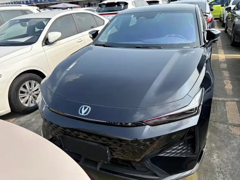 Changan UNI-V, 2025
