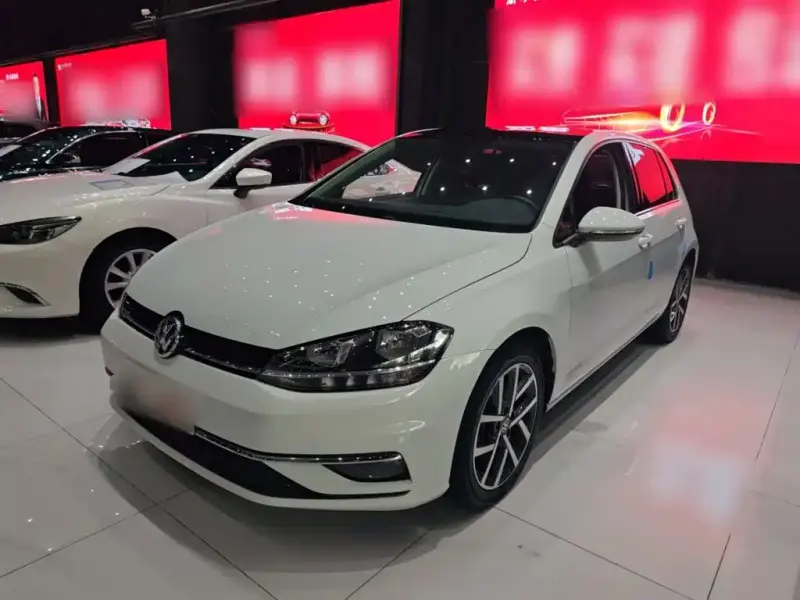Volkswagen Golf, 2020