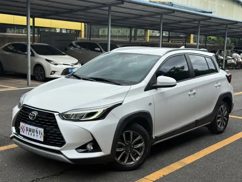 Toyota Yaris L, 2022