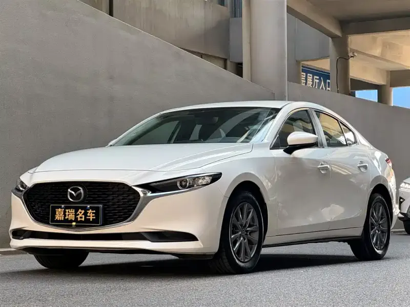 Mazda 3 Axela, 2025