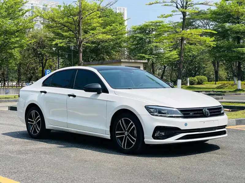 Volkswagen Lamando, 2021