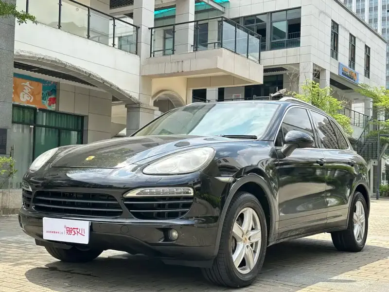 Porsche Cayenne, 2013