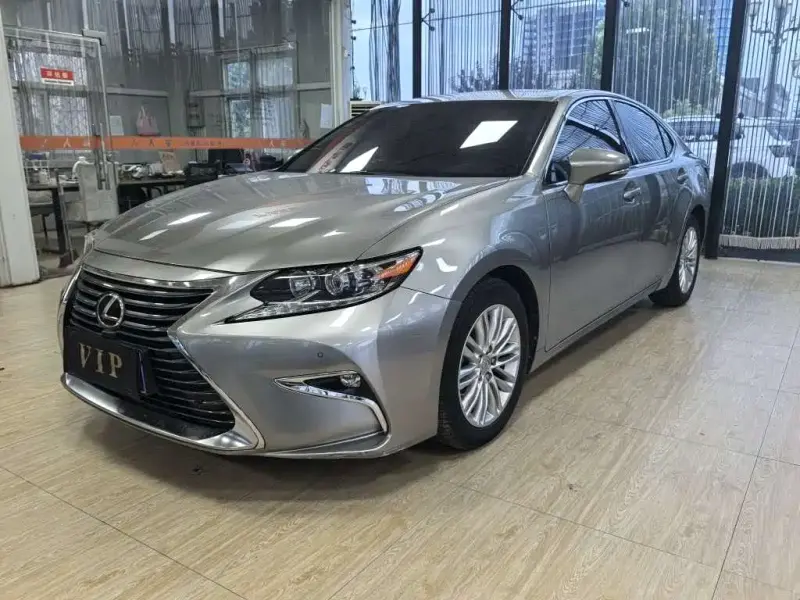 Lexus ES, 2017