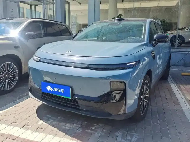 Leapmotor B10, 2025