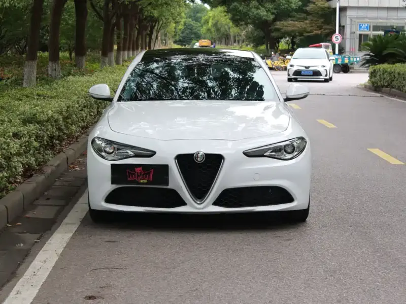 Alfa Romeo Giulia, 2017