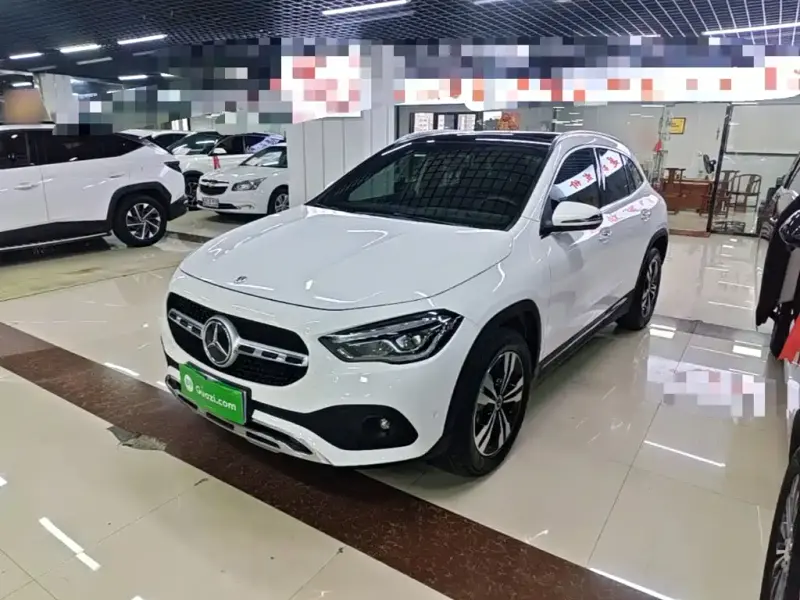 Mercedes-Benz GLA, 2021