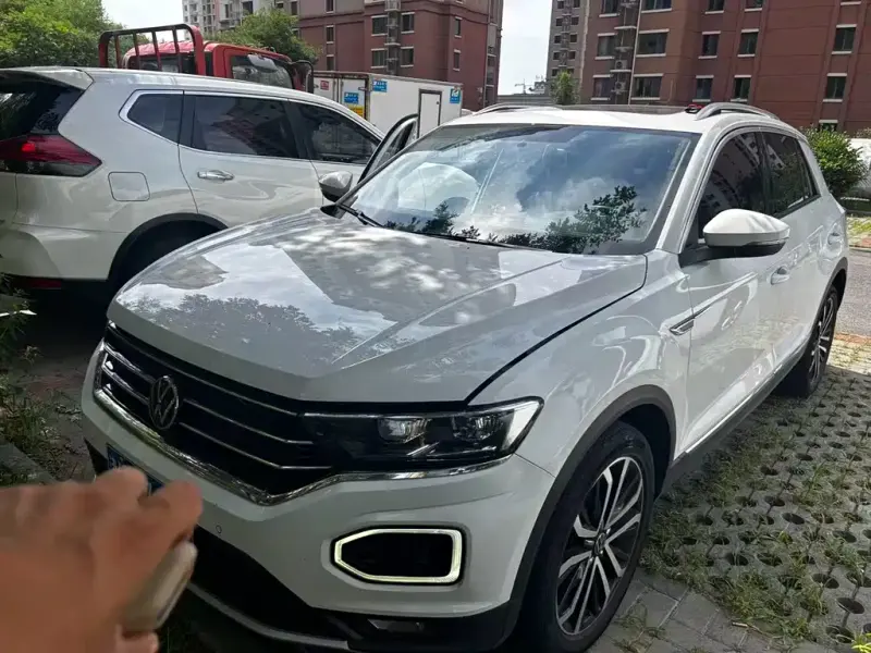 Volkswagen T-Roc, 2023