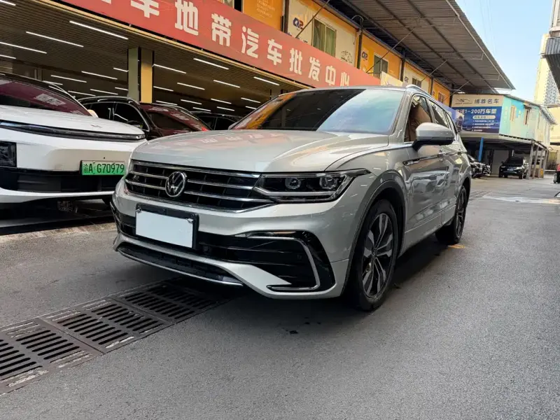 Volkswagen Tiguan L, 2021