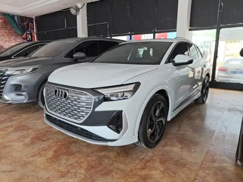 Audi Q4 e-tron, 2024