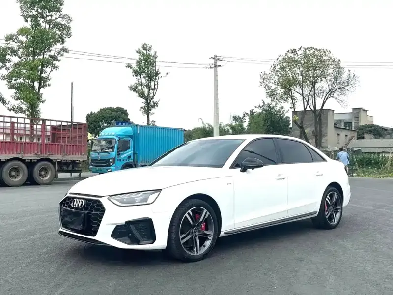 Audi A4L, 2023