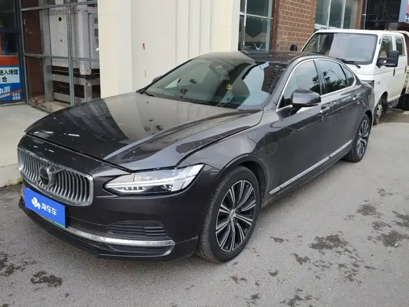 Volvo S90 PHEV, 2021