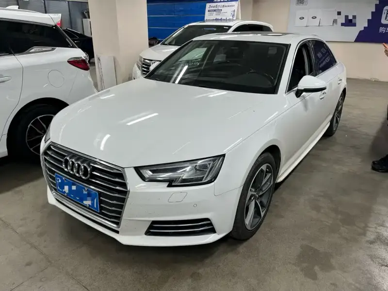 Audi A4L, 2018