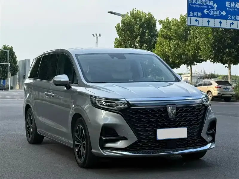 Roewe iMAX8, 2022