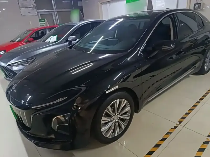 Hongqi E-QM5, 2024
