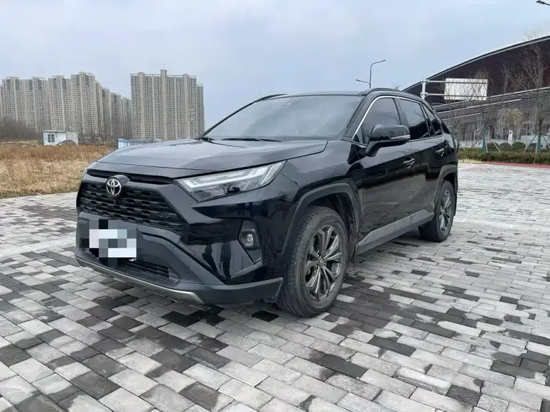 Toyota RAV4, 2023