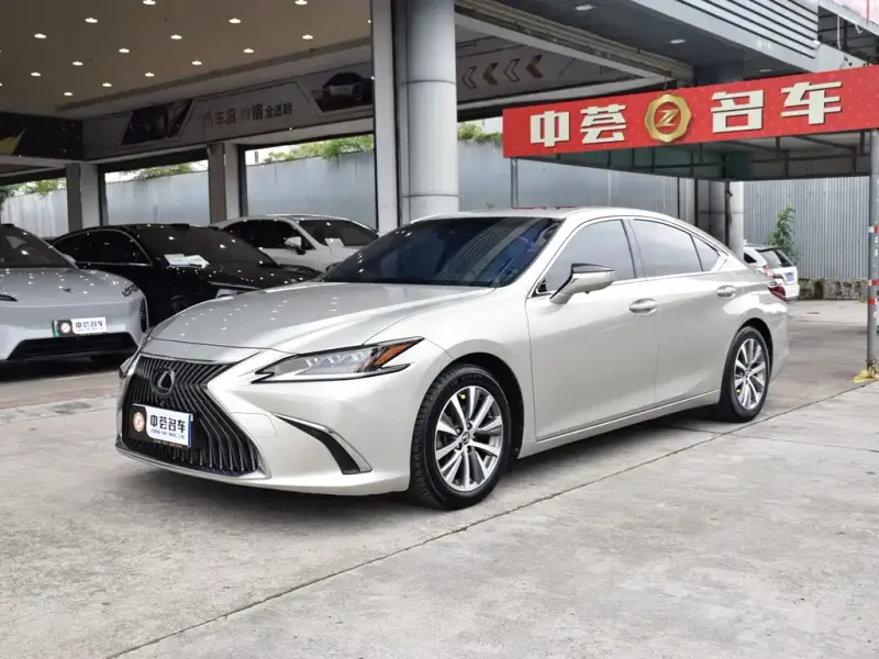 Lexus ES, 2019