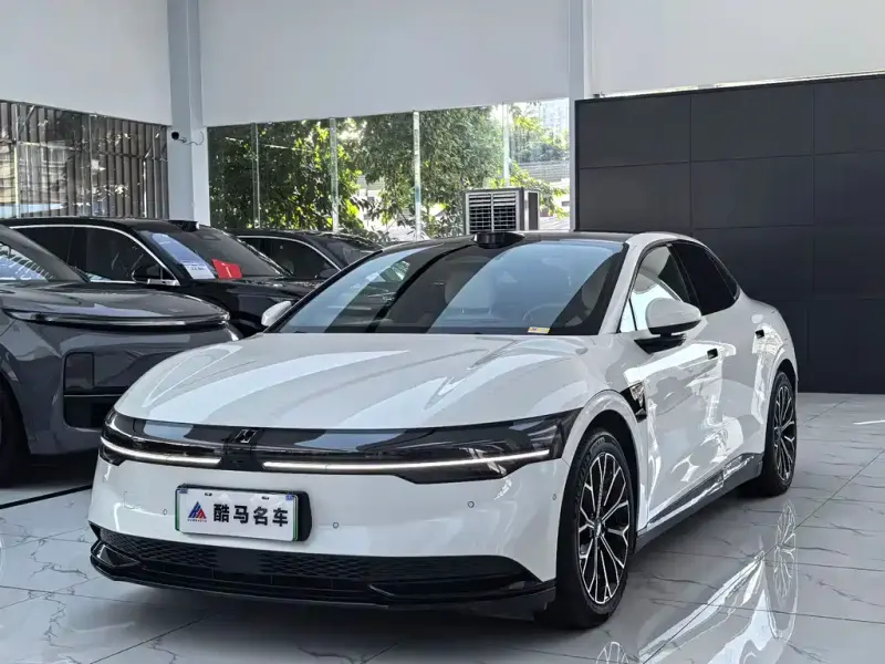 Zeekr 007, 2024