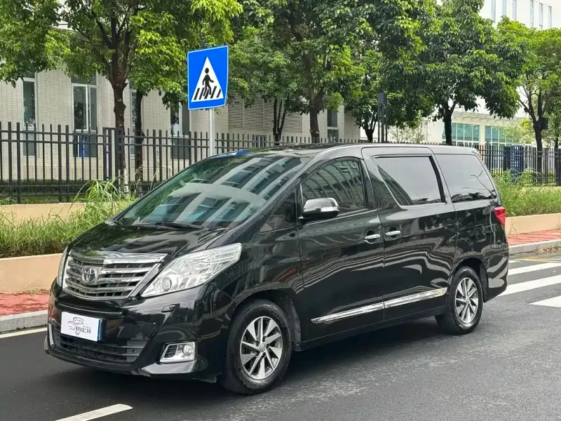 Toyota Alphard, 2014