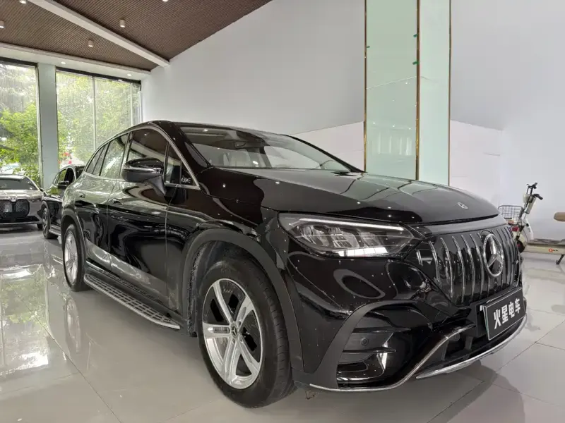 Mercedes-Benz EQE SUV, 2023