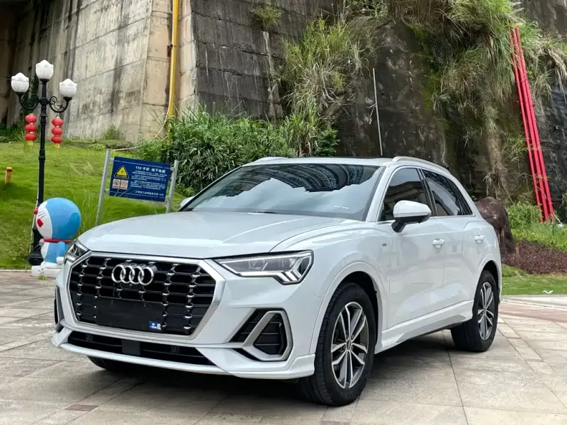 Audi Q3, 2022