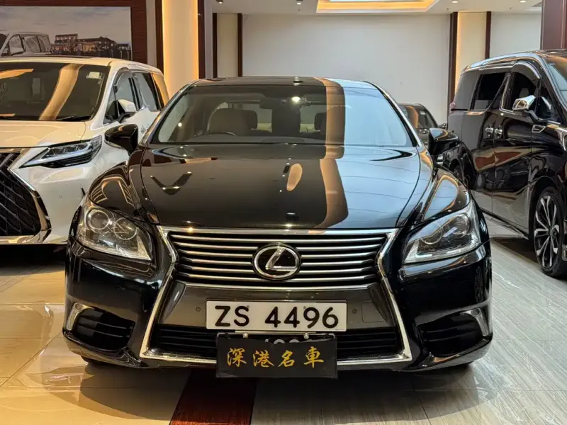 Lexus LS, 2013